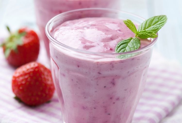 receita de iogurte com frutas vermelhas 